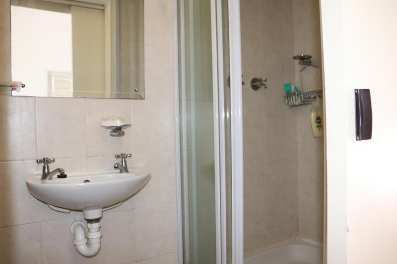 To Let 2 Bedroom Property for Rent in Fish Hoek Western Cape